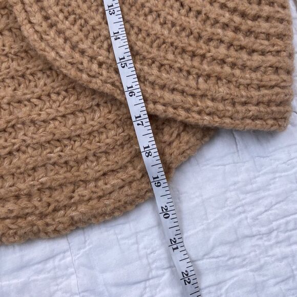 NWT Anthropologie Chunky Knit Cropped Tan Plush Sweater size Small - Picture 12 of 12